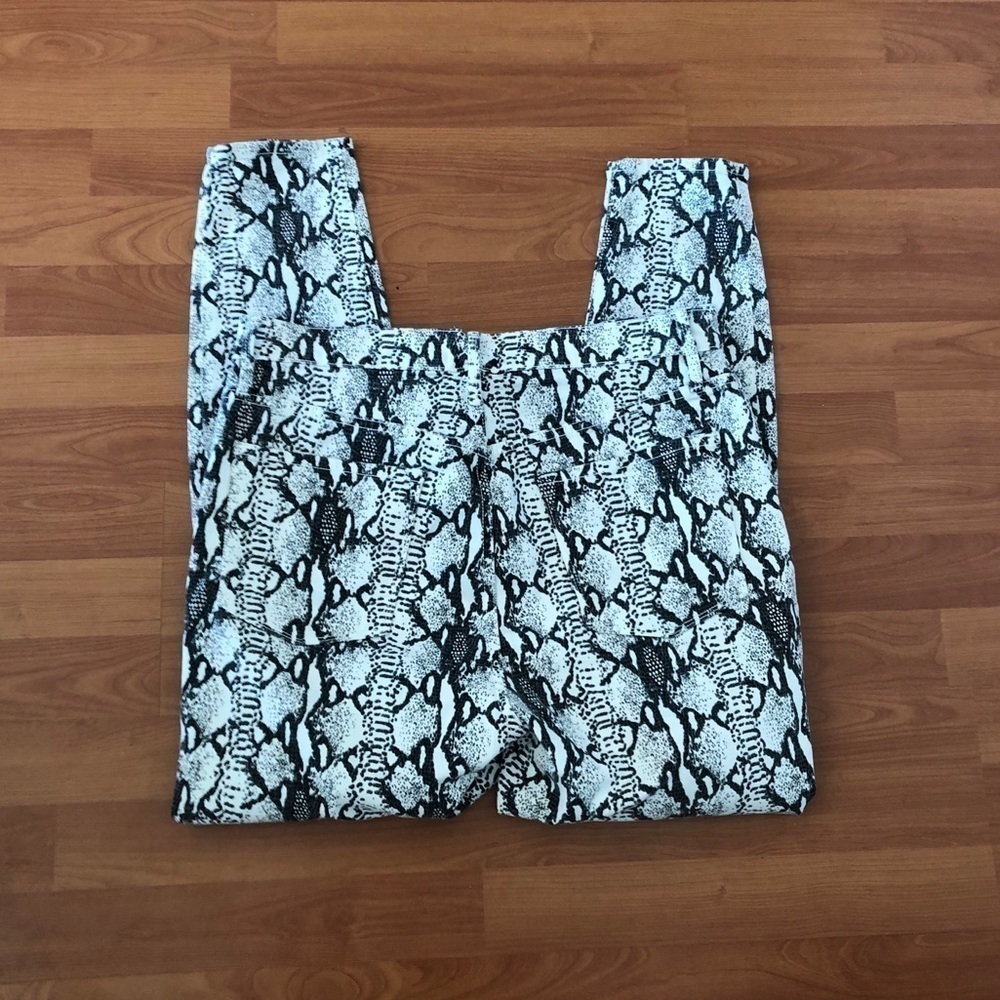 Frame All High Rise Cigarette Python Print Jeans - image 13